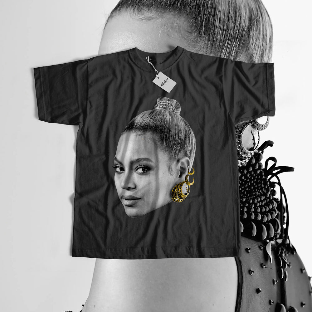 
                  
                    Load image into Gallery viewer, BIG FACE - Beyoncé
                  
                