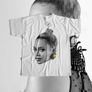 
                  
                    Load image into Gallery viewer, BIG FACE - Beyoncé
                  
                